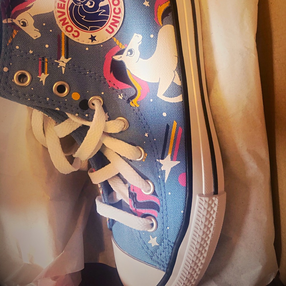 Girl’s unicorn 🦄 converse shoe kids